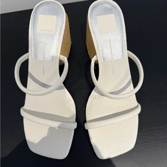 Elegant White Sandals with Woven Heel - Picture 2 of 4